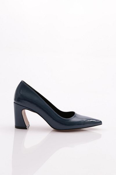 DGN Pantofi de damă cu toc oval albastru bleumarin - Piele lacuită șifonată 26935910