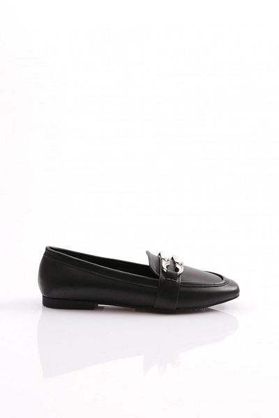 DGN 5021 Women's Buckle Loafer