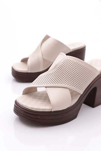 DGN 1006 Papuci de damă cu dungi încrucișate cu toc