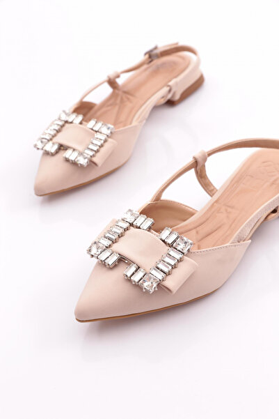 DGN Dgnkadın Kare Taş Süslemeli Sandalet Bej Nubuk 1213378