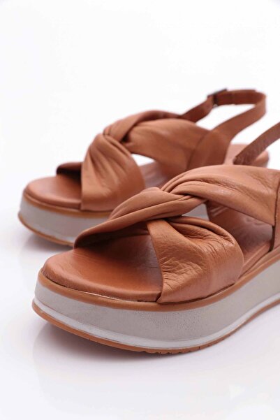 DGN Tan Genuine Leather Women's Sandals - 91135108