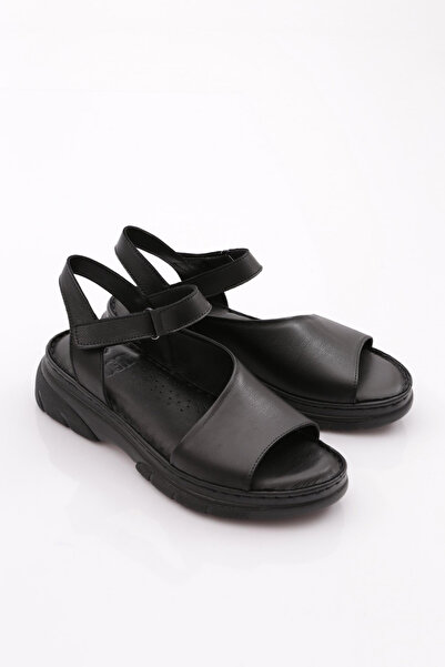 DGN 337 Dámské sandály s páskem na kotník