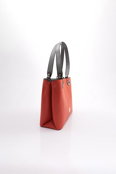 DGN Arm185 Women's Square Bag - Stylish and Functional