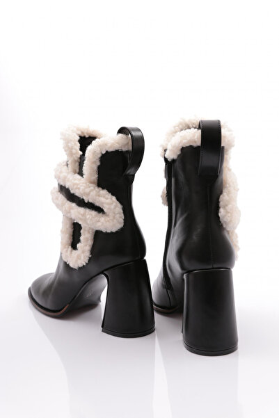 DGN Kadın Üstü Kürklü Topuklu Bot Siyah 91763236