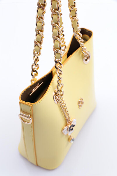 DGN Women's Flower Brooch Chain Detailed Bag Yellow 81103555