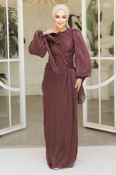 Neva Style Rochie de seară hijab maro închis cu detaliu draperie 47261kkh
