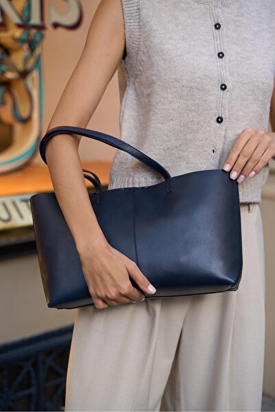 Madamra Sötétkék női minimális kézi és válltáska