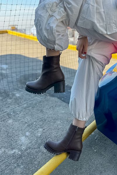 SHOEBELLAS Cizme de damă Luke Bitter Brown din piele cu fermoar