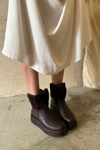 SHOEBELLAS Дамски ботуши Sasa Bitter Coffee Fluffy Fur Detailed