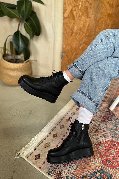 SHOEBELLAS Maddox Μαύρες γυναικείες μπότες με φερμουάρ με κορδόνια