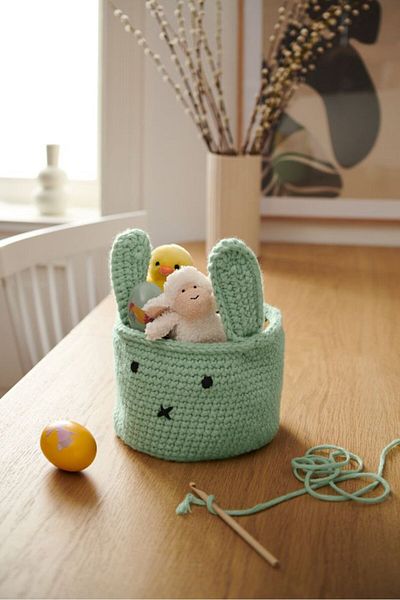 Tchibo Crochet Set Easter Basket, Green
