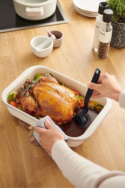 Tchibo Cake And Baking Brush, Black