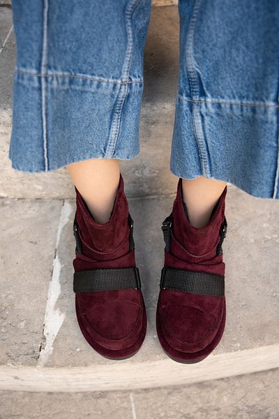 LAMİNTA Γυναικείες μπότες Lescar Burgundy Suede με λεπτομέρεια σχεδίασης με γούνα μέσα και ζώνη