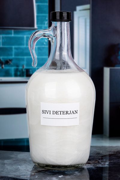 Karçiçeği Home Decorative Glass Liquid Detergent Bottle 1500 Ml with Black Cap