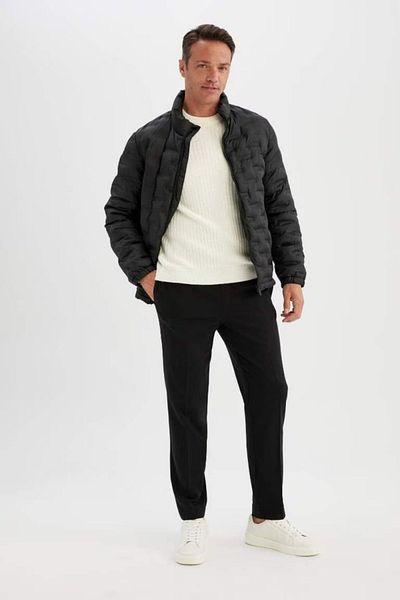 DeFacto Voděodpudivý Slim Fit prošívaný kabát – Slim Fit, stojáček, kapsy na zip, D1234ax24wn