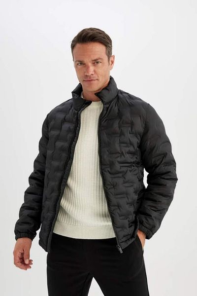 DeFacto Voděodpudivý Slim Fit prošívaný kabát – Slim Fit, stojáček, kapsy na zip, D1234ax24wn