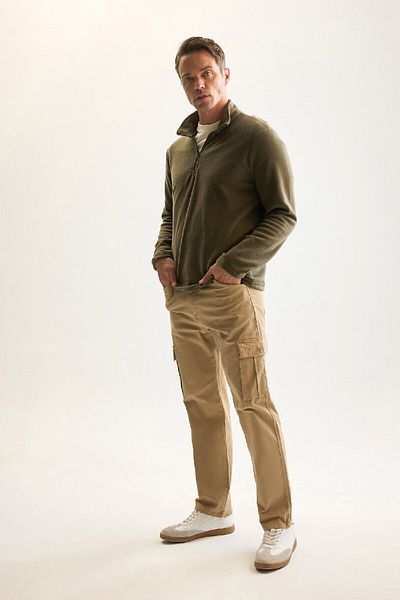 DeFacto Kältebeständiges Khaki-Fleece-Sweatshirt – Stehkragen, Reißverschluss, normale Passform Y3996azns