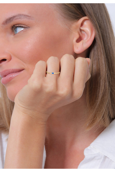 ELLI Dámský prsten s obdélníkovým vzorem, jednoduchý, se syntetickým safírem, pozlacený ze sterlingového stříbra 925
