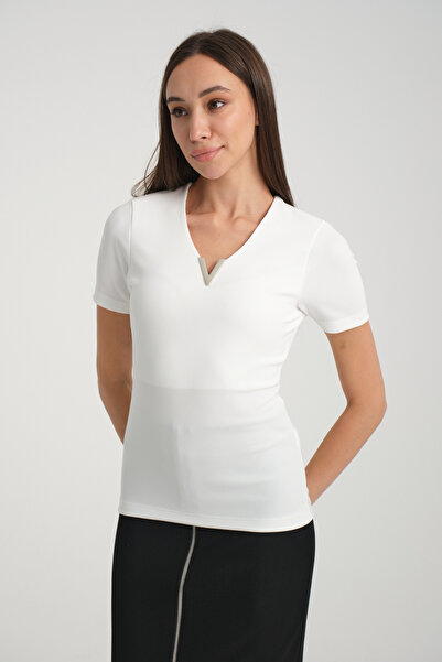 jöns since 1997 Women's Short Sleeve Metal V-Buckle Ottoman Blouse