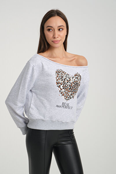 jöns since 1997 Women's Boat Neck Leopard Printed Short Seasonal Sweatshirt