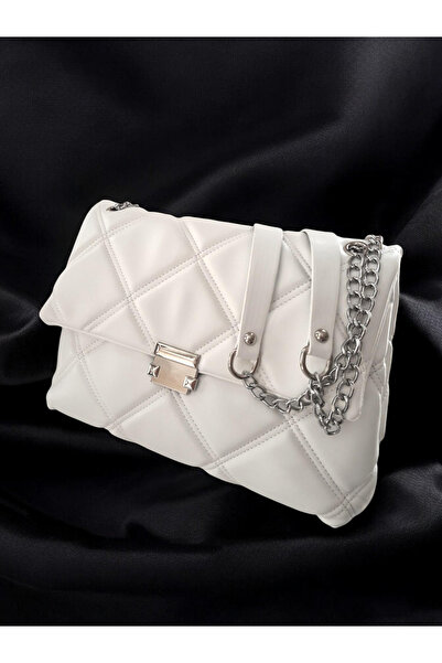 Barbaris Beyaz Zincir Askılı Kapitone Kadın Omuz Çantası