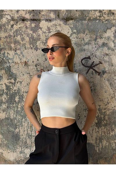 Butik Women's White Swinging Detailed Blouse with Low Back