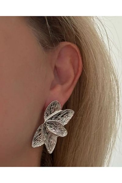 mos&more Silver Half Flower Plate Big Women's Earrings Length.4Cm