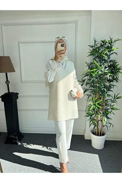 Nisa Nalbantoğlu Ecru Glitter Tweed Hijab Sweater
