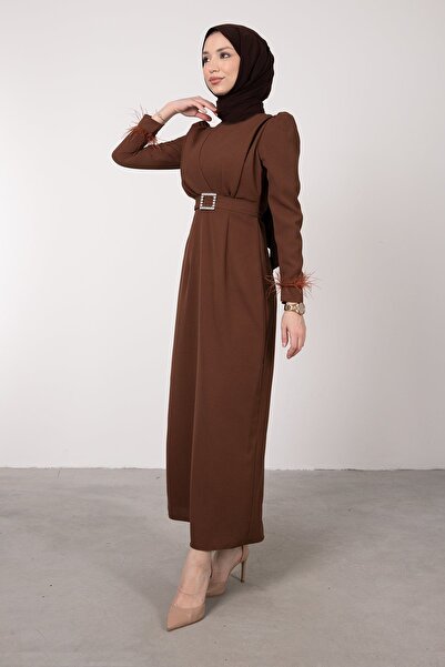 LARİS Κομψό φόρεμα με λεπτομέρεια Tuy