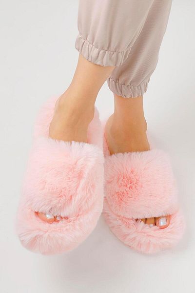 Beyond Γυναικείες παντόφλες Candy Pink Extra Soft Furry House 3cm Bynd01