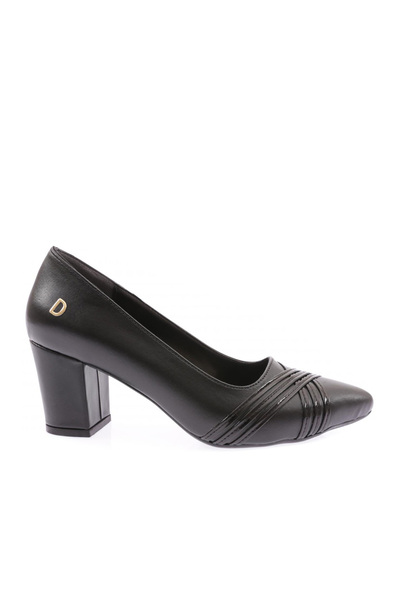 DGN K616 Women's Pointed Toe Cross Patent Leather Striped Heeled Shoes