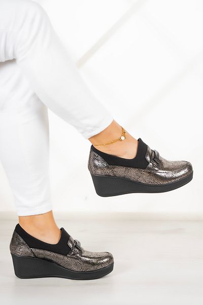 Erkan Saçmacı Catherine Silver Snake Pattern - Pantofi elastici din piele naturală cu toc pană