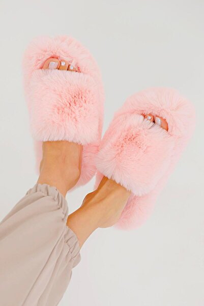 Beyond Women's Candy Pink Extra Soft Furry House Slippers 3cm Bynd01