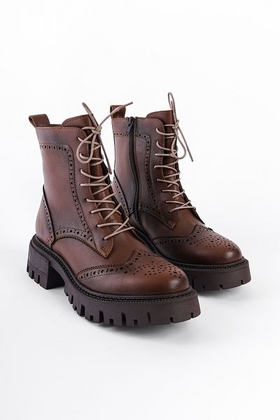 Capone Outfitters Damenstiefel mit seitlichem Reißverschluss und Trak-Sohle