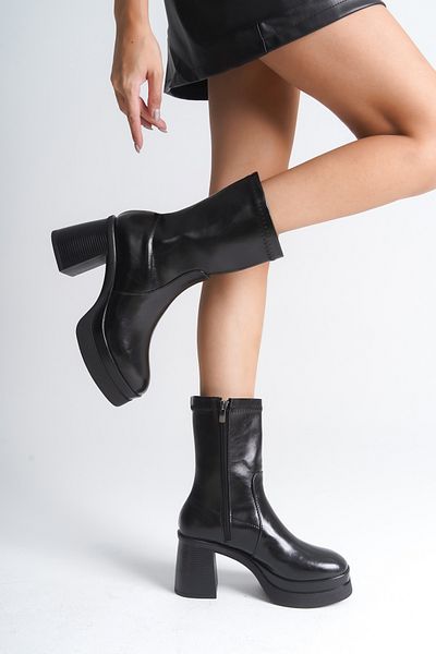 Capone Outfitters Γυναικείες μπότες με στρογγυλό τακούνι