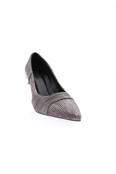 DGN Pantofi de damă cu vârf ascuțit, cu toc decoltat, cu toc subțire, platină șifonată 23623261