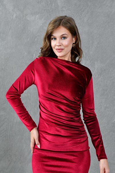 bayansepeti Pružná sametová látka Gather Detailní široký límec Dlouhý rukáv Midi Délka Vínové sametové šaty 3660