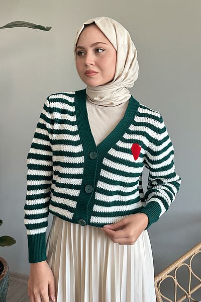 InStyle Σμαραγδένια Πράσινη Πλεκτή Ζακέτα με Καρδιά Ρίγα