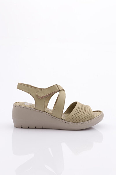 DGN Women's Leather Sandals 211635106