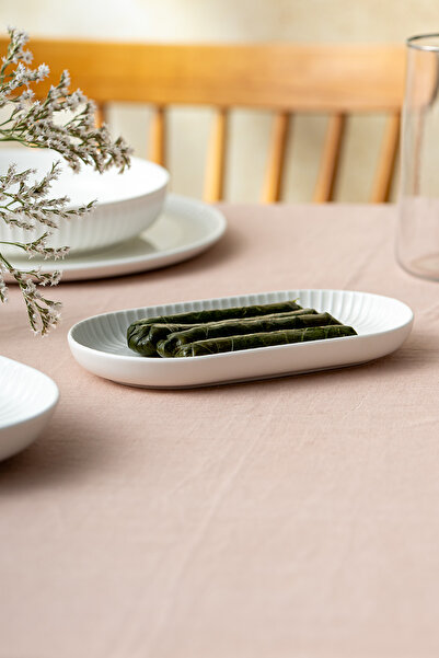 İSTANBUL PORSELEN Istanbul Porcelain Beray Boat Plate 20 cm