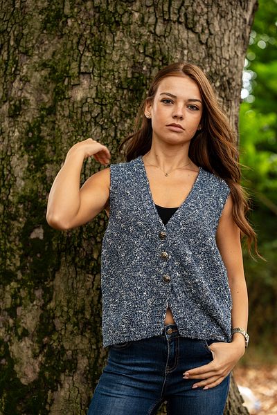 VerdeBlanco Blue Knitted Sleeveless Vest