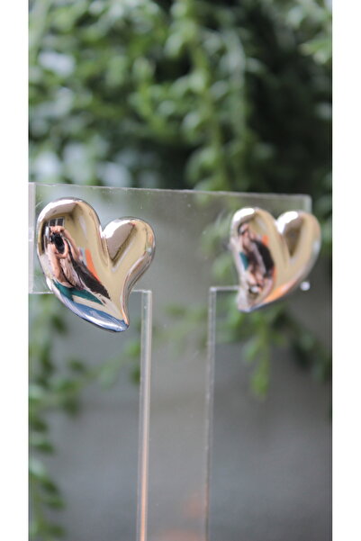 nevamor Heart Earrings