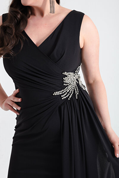 Lafaba Women's Black Double Breasted Collar Jewelled Plus Size Evening Dress