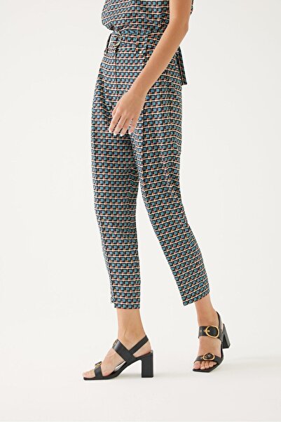 Exquise Mixed Patterned Ankle Cut Trousers