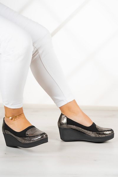 Erkan Saçmacı Pantofi elastici cu toc cu pană din piele naturală cu model de șarpe argintiu Priscilla