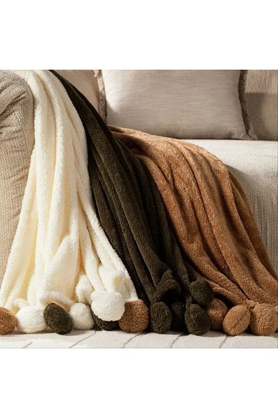 Mudo Home Green Over-The-Knee Blanket with Pompom - 130X160