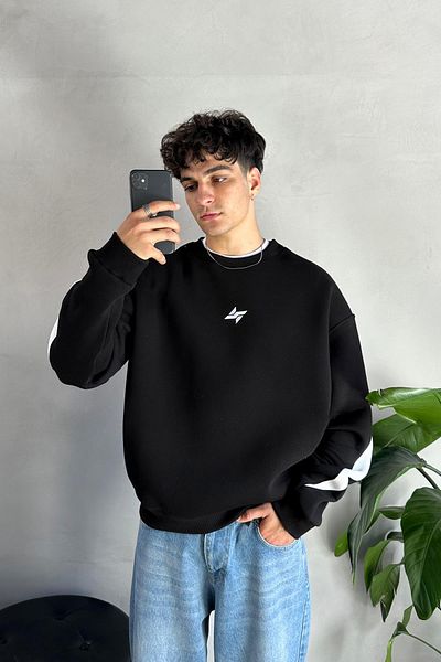 Flaw Wear Crew Neck Black Sweatshirt with Piping Transition