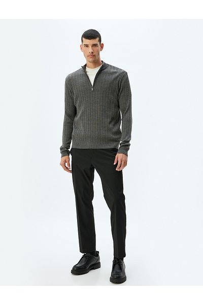 Koton Strickpullover mit Stehkragen und Reißverschluss – Wollmischung