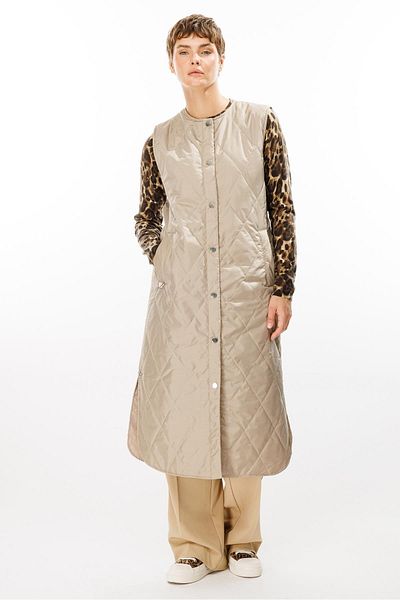 Micca Stone Colored 24 Garni Detailed Quilted Long Sports Vest - for All Time