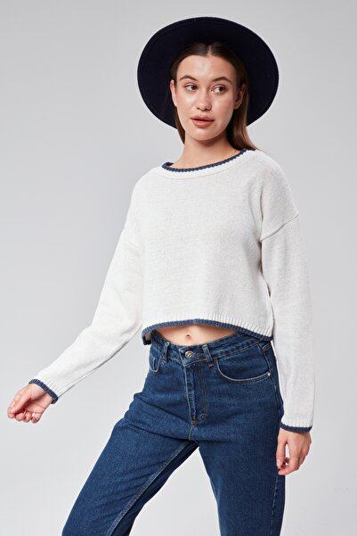 MA ananas Women's Seasonal Crop Knitwear Sweater